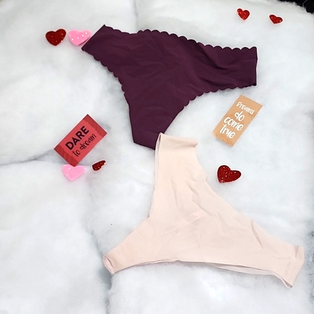 Victoria's Secret No show Thong Underwear in Size L